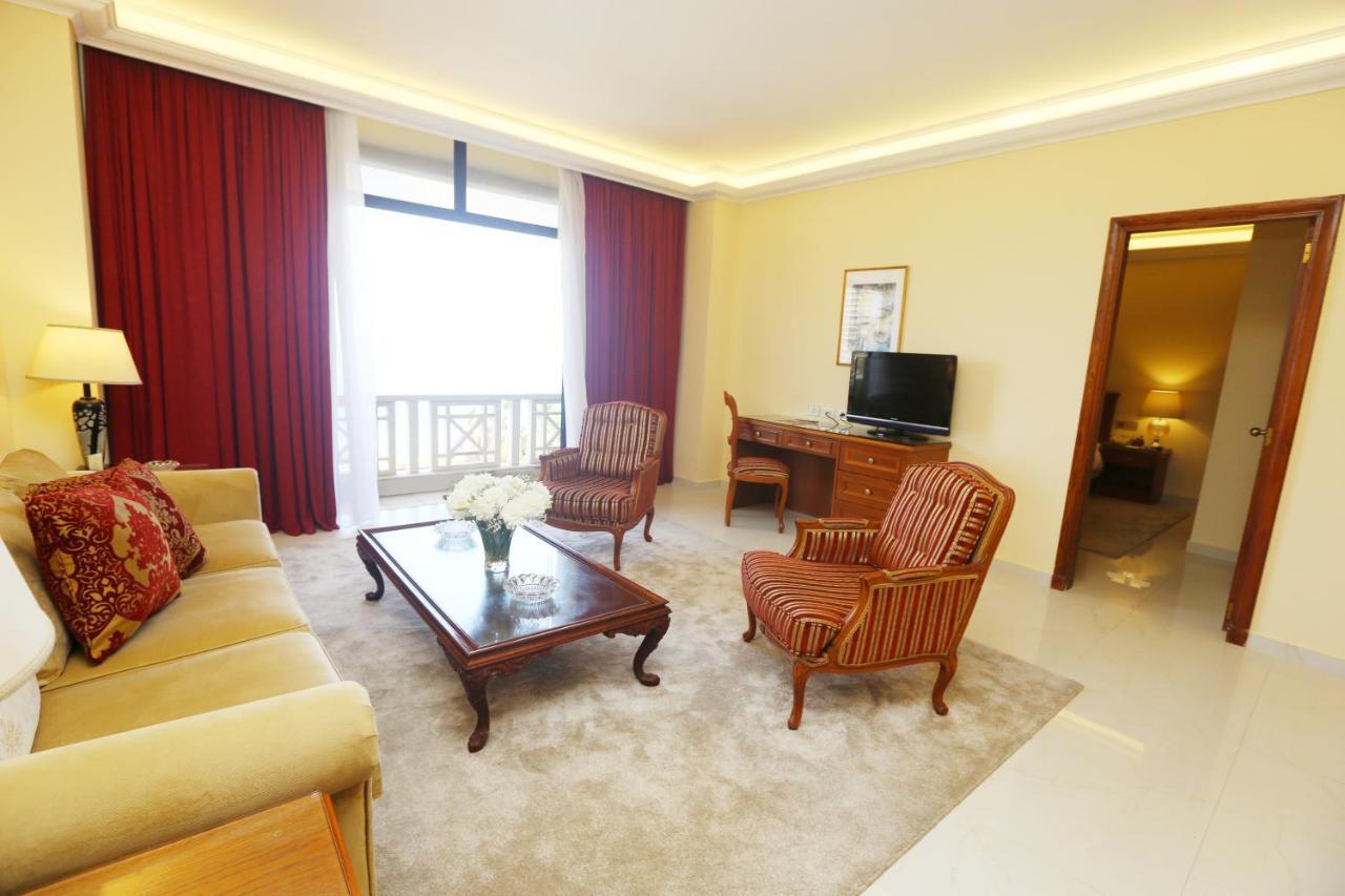 Bayview Hotel Beirut Exterior photo