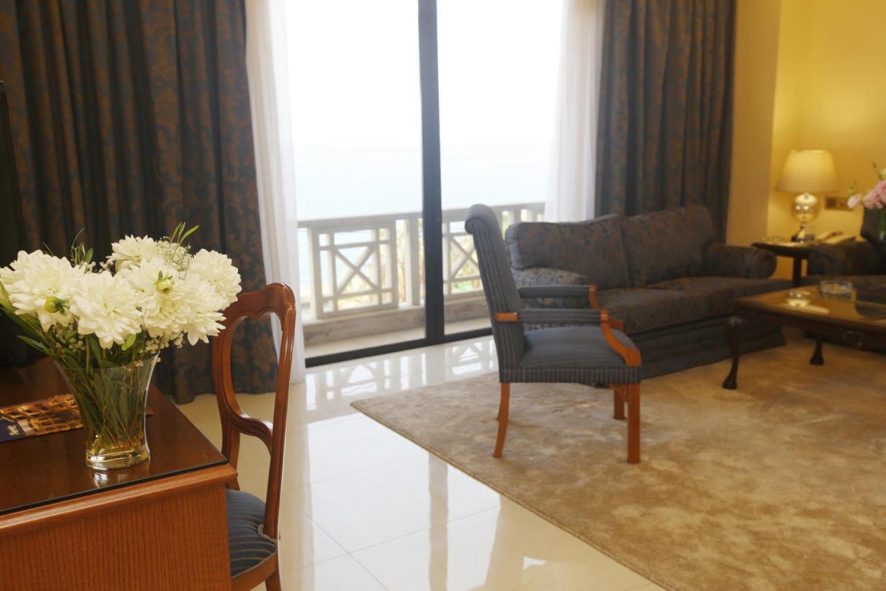 Bayview Hotel Beirut Exterior photo
