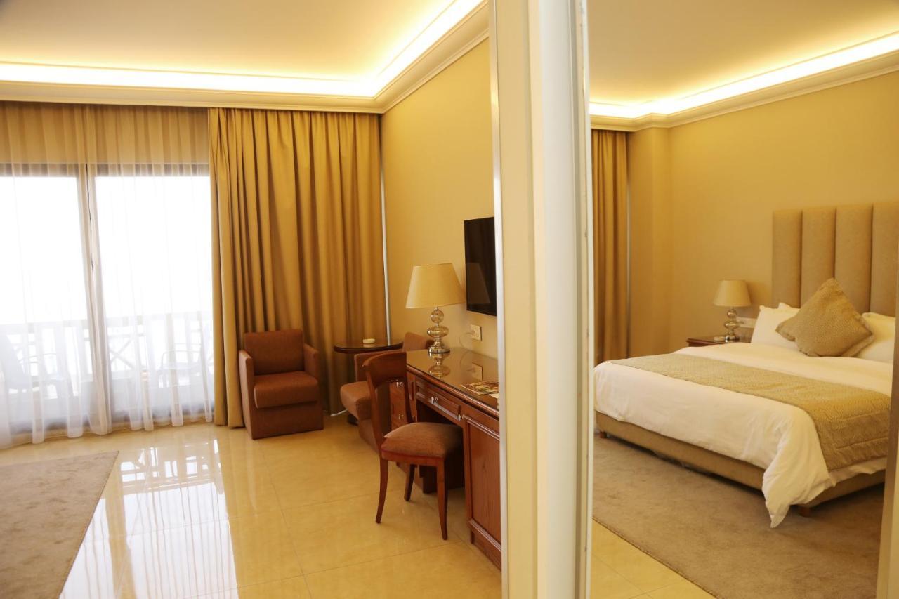 Bayview Hotel Beirut Exterior photo